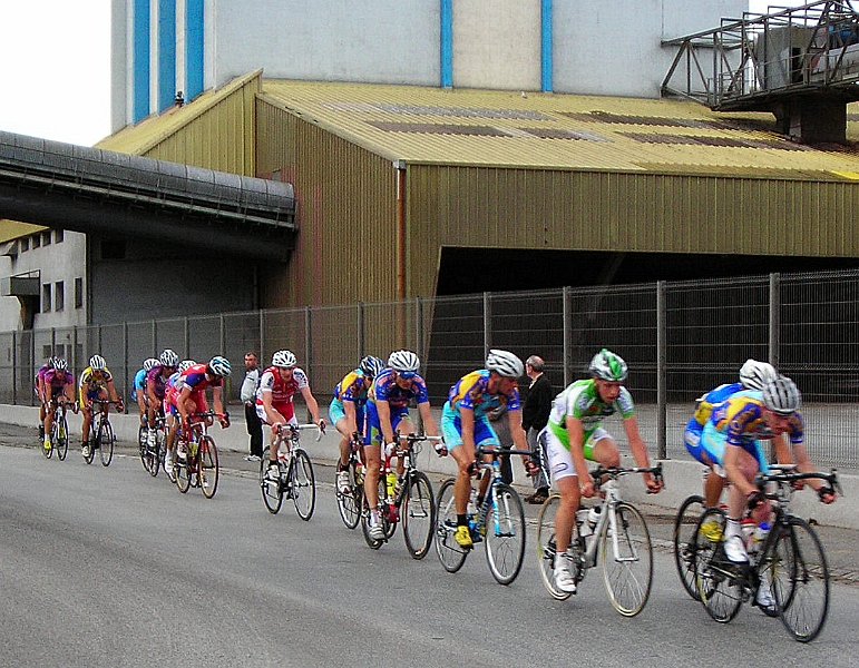 2011-08-05 28 GP Lorient Elite Derriere on maintient a distance.JPG